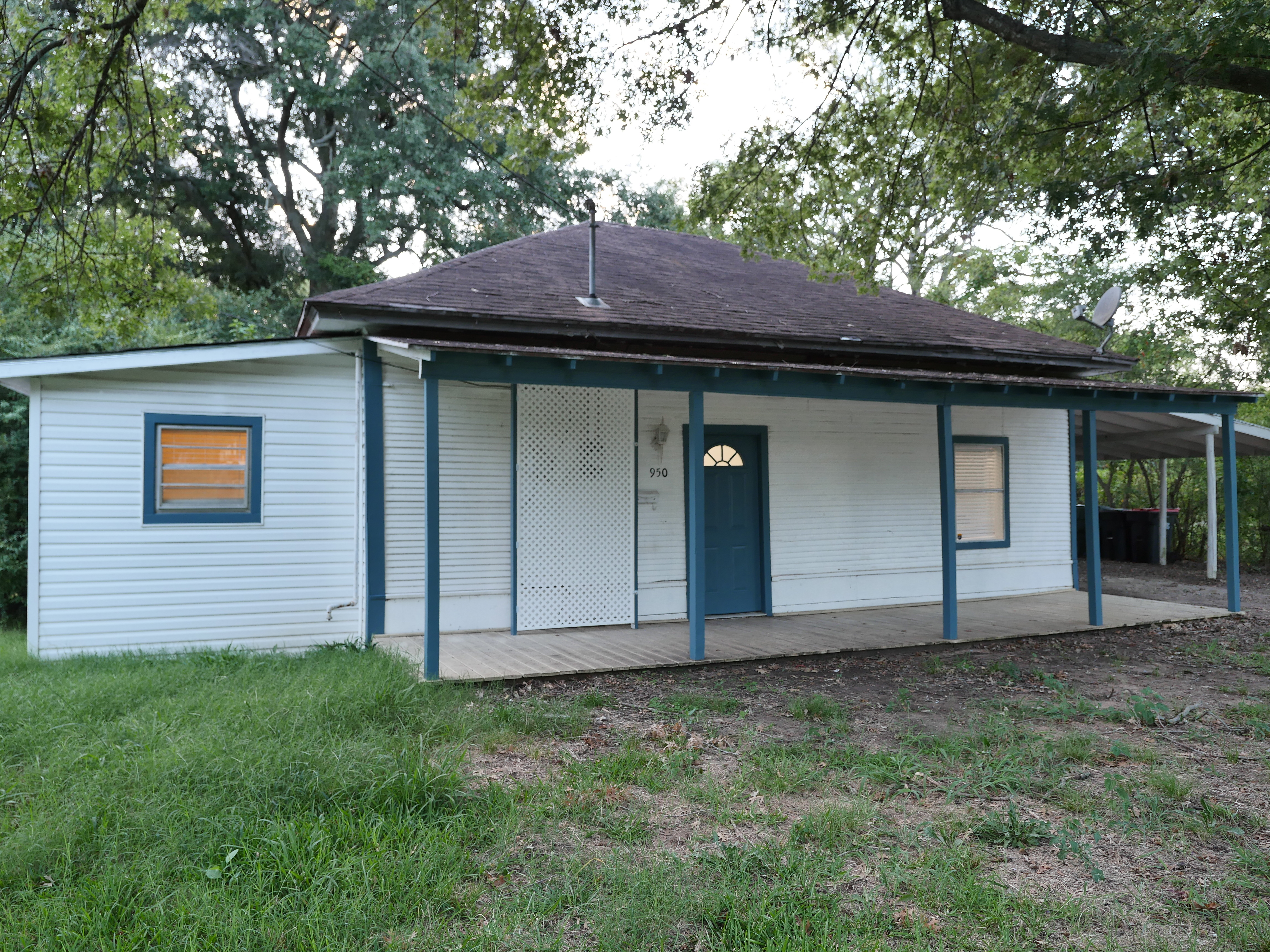 10th Street Porch-Front Cottage