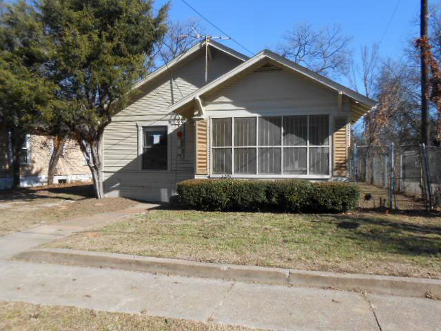 Leland Front-Gabled Bungalow